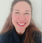 Tiffany Arnold - Art Therapist